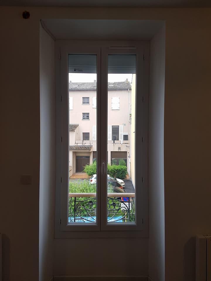 Une entreprise d’installation de portes de garage basée dans les Alpes-Maritimes